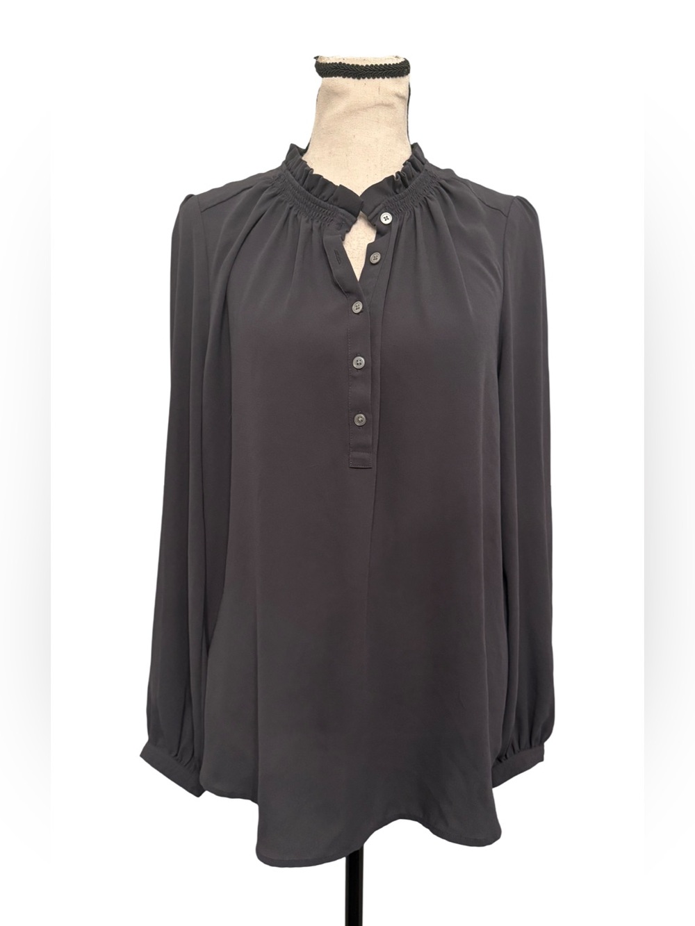 LOFT Gray Ruffle Neck Blouse Long Sleeve Button Front Women’s Medium